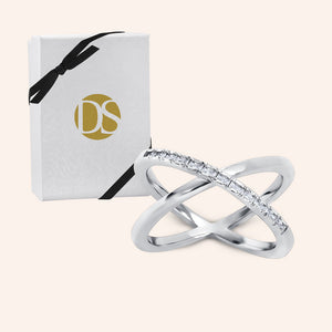 "Dancing together" 7.9CTW Baguette Criss Cross Ring Silver