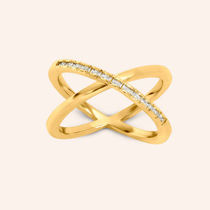 "Dancing together" 7.9CTW Baguette Criss Cross Ring Gold