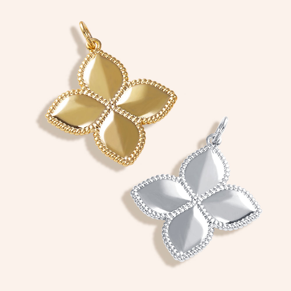 "Bouquet" 4 Petals Flower Charm