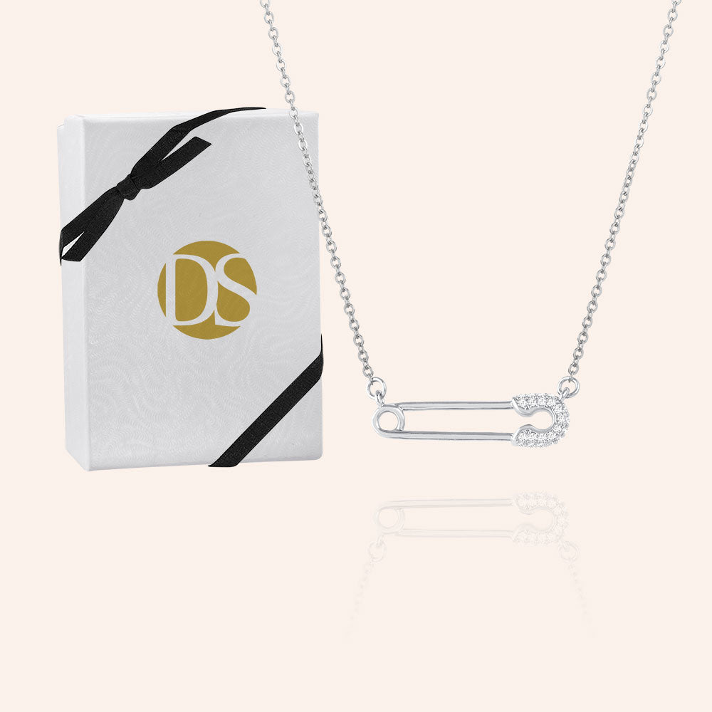 Safety pin solidarity jewelry discount